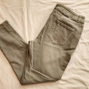 Cato jeans sz 14 sage green skinny leg great condition !